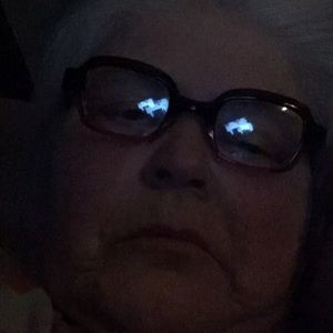 Meet your Posher, Bobbie